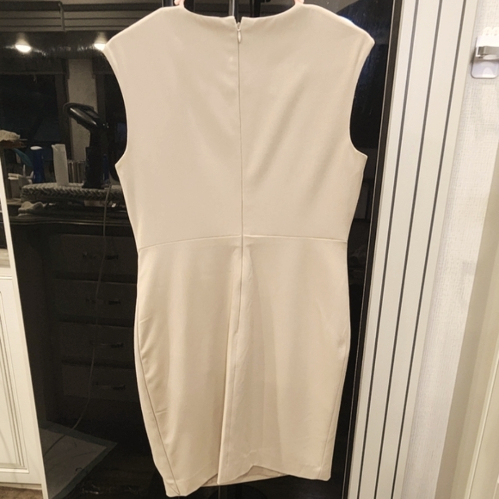 CALVIN KLEIN RUFFLE DRESS - Picture 3 of 8